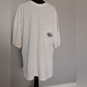 Tommy Bahama tshirt